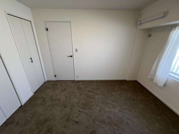 戸塚スカイハイツ 洋室