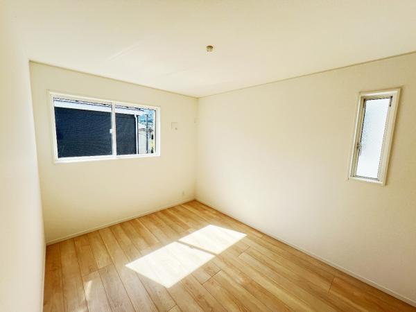 南足柄市関本　第8 洋室