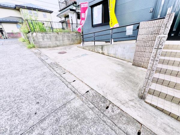 千葉市中央区宮崎町 中古戸建 駐車場