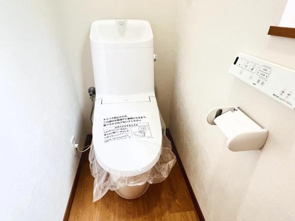 横浜市栄区中野町 中古戸建 トイレ