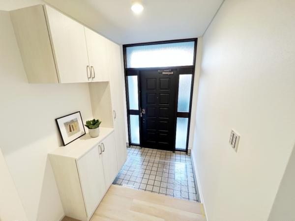 小田原市酒匂４丁目 中古戸建 玄関