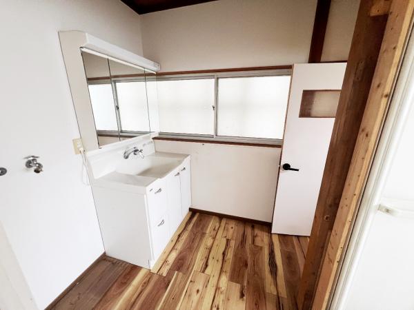 小田原市東町４丁目 中古戸建 脱衣所