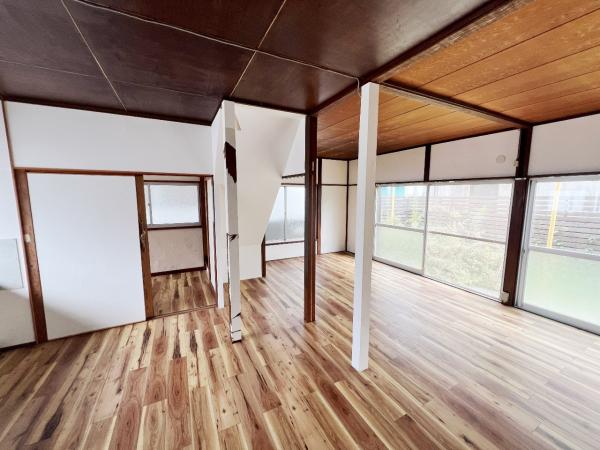 小田原市東町４丁目 中古戸建 リビング