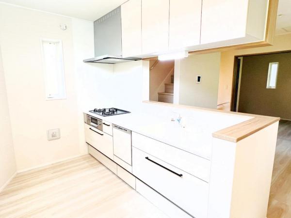 横浜市磯子区岡村３丁目 中古戸建 キッチン