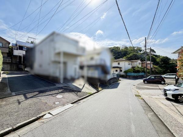 横須賀市武４丁目 中古戸建 前面道路含む現地写真
