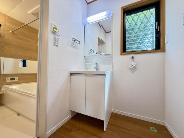 横須賀市武４丁目 中古戸建 洗面化粧台