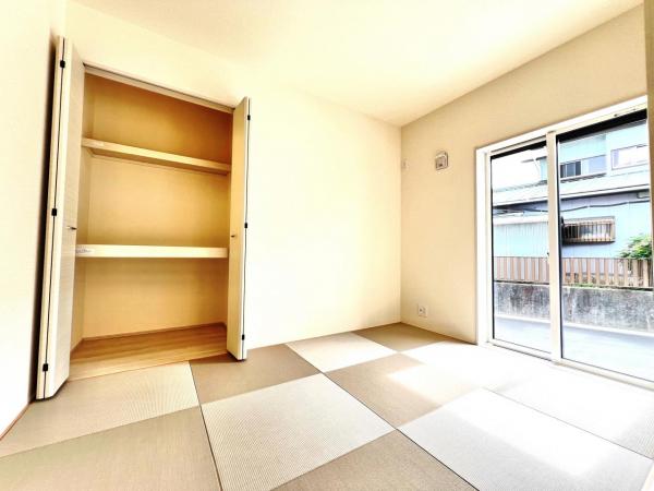 高座郡寒川町小谷２丁目 戸建 収納