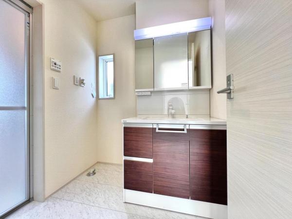 高座郡寒川町小谷２丁目 戸建 洗面化粧台