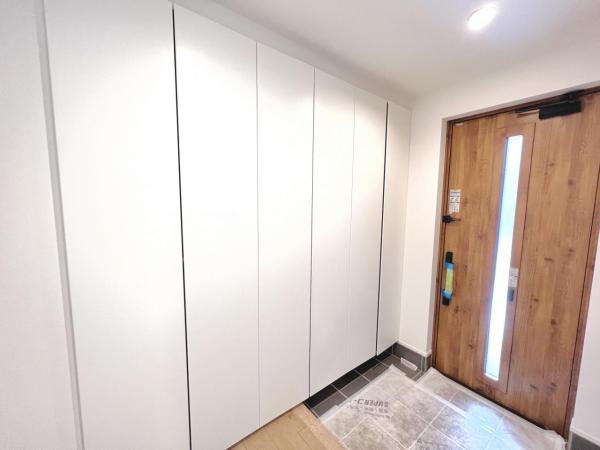 海老名市杉久保南３丁目 戸建 玄関