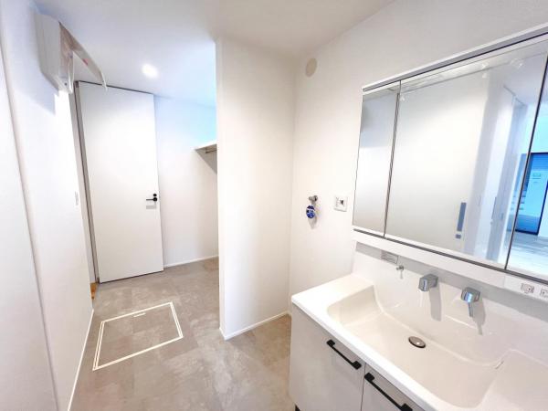 海老名市杉久保南３丁目 戸建 脱衣所