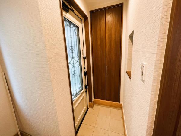 大和市上草柳９丁目 戸建 玄関