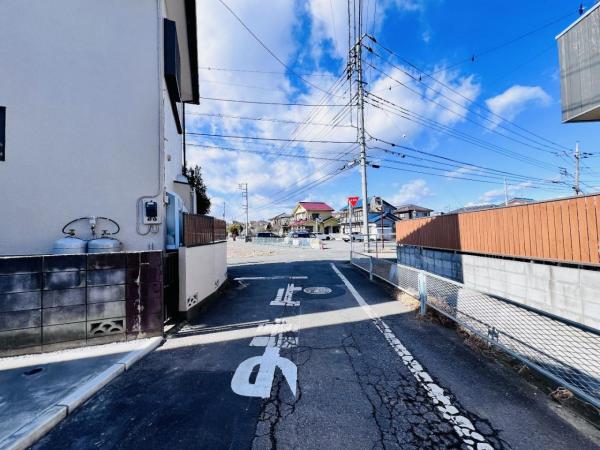 昭島市中神町 前面道路含む現地写真