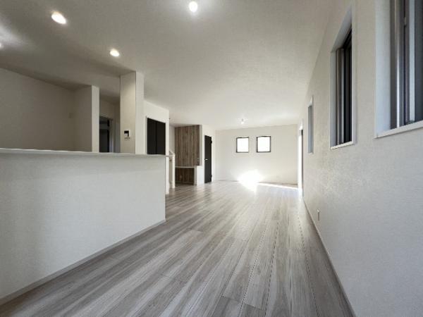 富士見市上沢2期 リビングダイニング