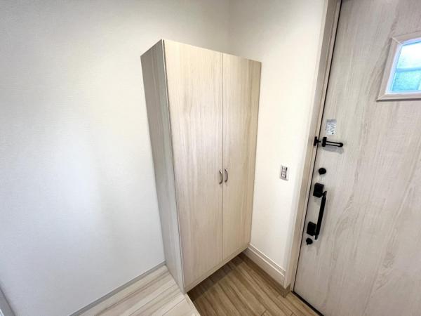 柏市酒井根７丁目 中古戸建 玄関