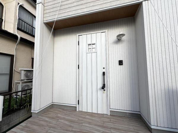 柏市酒井根７丁目 中古戸建 玄関