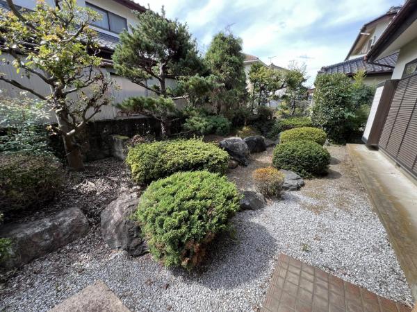 宇都宮市西川田町 中古戸建 庭