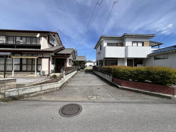 宇都宮市西川田町 中古戸建 駐車場