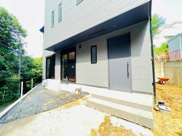 相模原市中央区陽光台４丁目 戸建 玄関