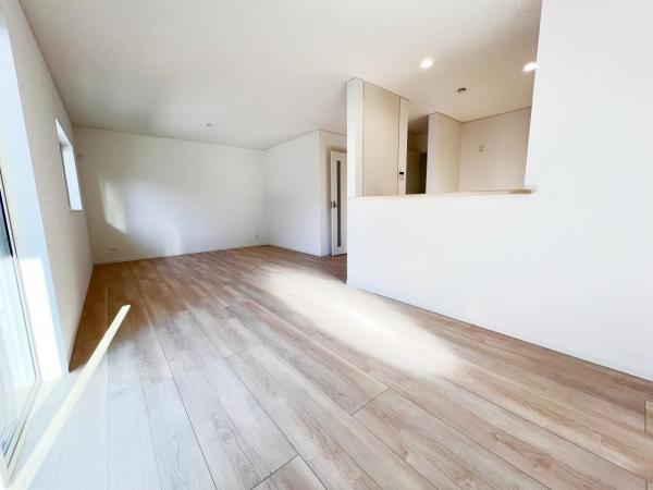 愛川町中津 第135 リビングダイニング