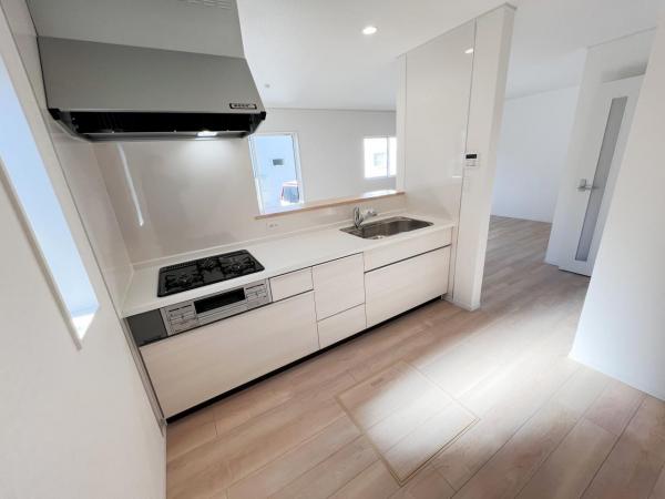 愛川町中津 第135 ダイニングキッチン