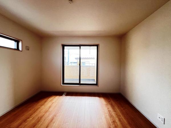 武蔵村山市伊奈平５丁目 戸建 洋室