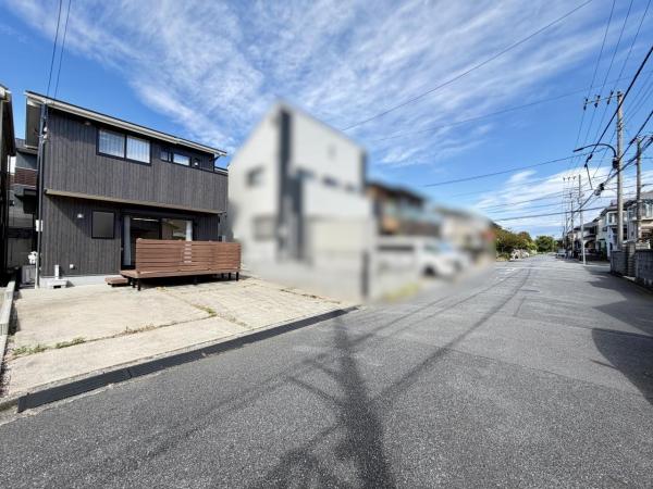 横須賀市池田町６丁目 中古戸建 前面道路含む現地写真