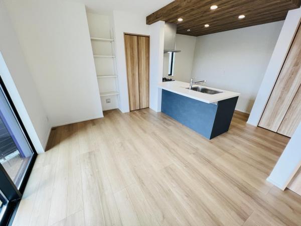 新築戸建 神奈川県川崎市麻生区千代ケ丘６丁目 小田急線百合ヶ丘駅 6,080万円