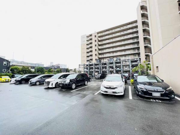 オハナ橋本 敷地内駐車場