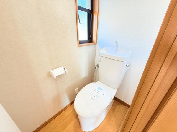 千葉市中央区生実町 中古戸建 トイレ