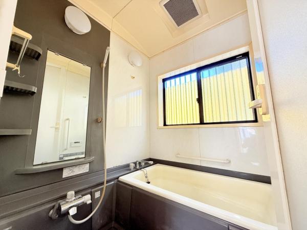 千葉市中央区生実町 中古戸建 浴室