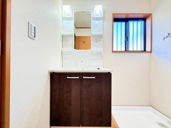 千葉市中央区生実町 中古戸建 洗面化粧台