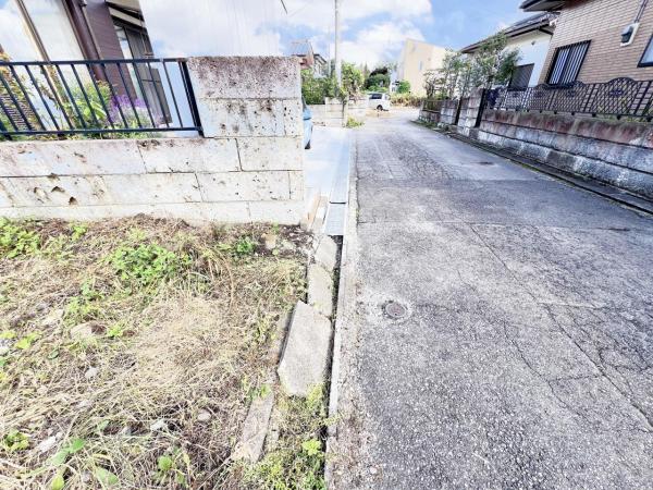 宇都宮市上戸祭町 土地 前面道路含む現地写真