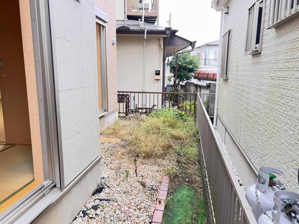 伊勢原市上粕屋 中古戸建 庭