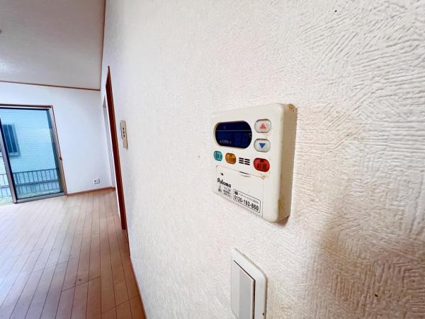 伊勢原市上粕屋 中古戸建 発電・温水設備(専用部)