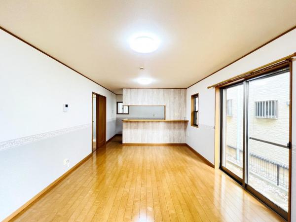 柏市常盤台 中古戸建 リビングダイニング