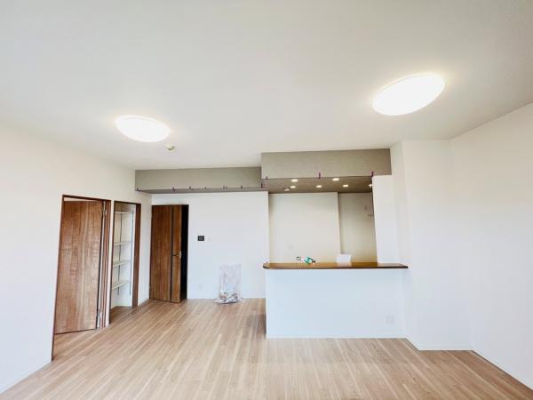 プレヴィオ橋本 ダイニングキッチン