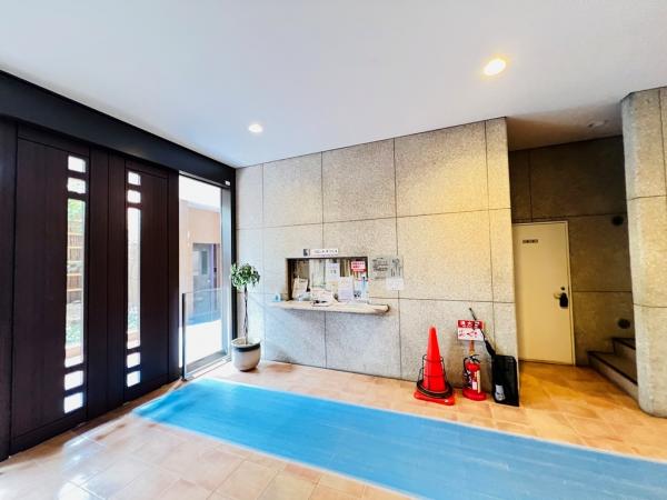 プレヴィオ橋本 ロビー