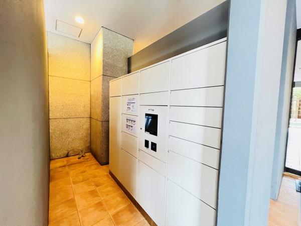 プレヴィオ橋本 宅配ボックス