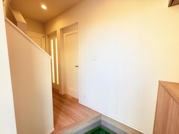 中央区蘇我5丁目614番 玄関