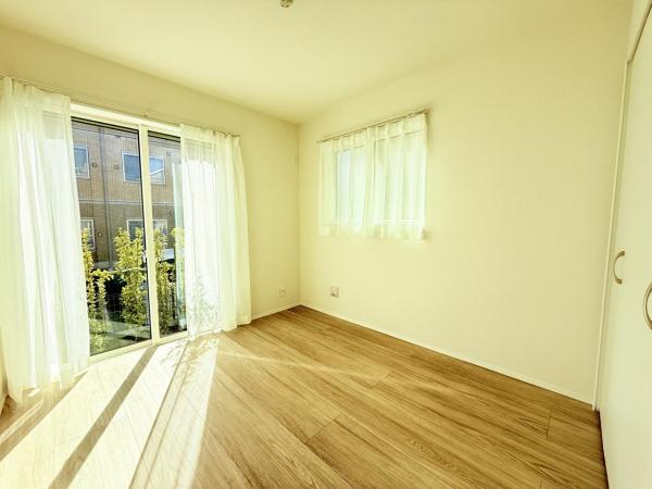 中央区蘇我5丁目614番 洋室