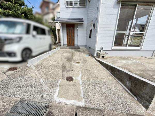 横須賀市武４丁目 中古戸建 駐車場