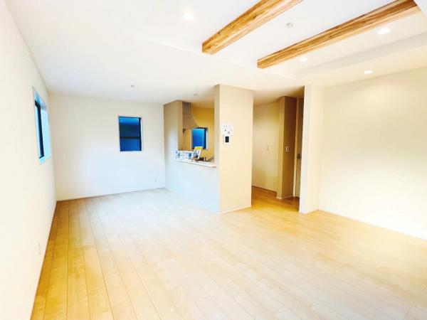 新築戸建 神奈川県横浜市金沢区長浜２丁目 京急本線能見台駅 5,680万円