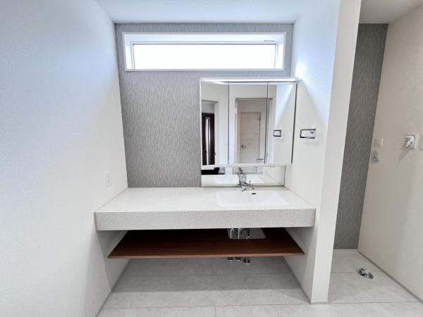 横浜市瀬谷区相沢6丁目 洗面化粧台