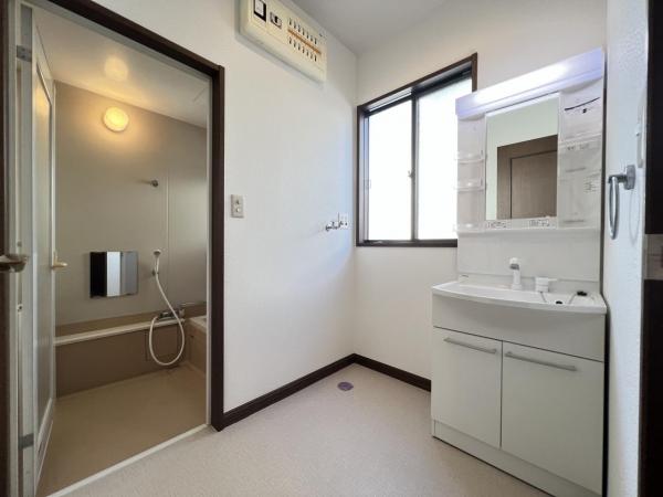 藤沢市打戻 中古戸建 脱衣所