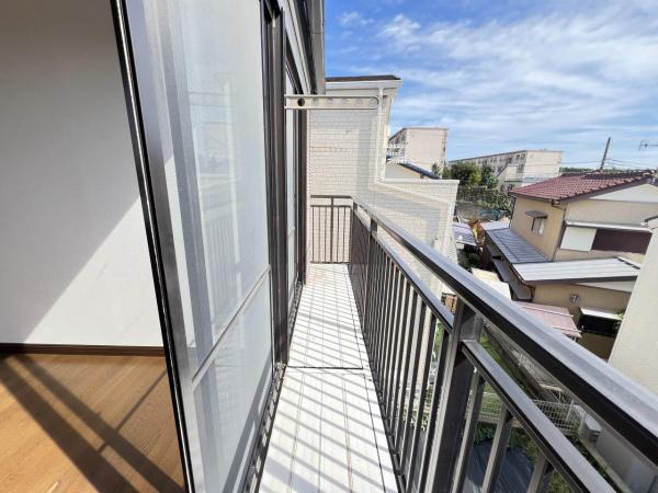 藤沢市打戻 中古戸建 バルコニー