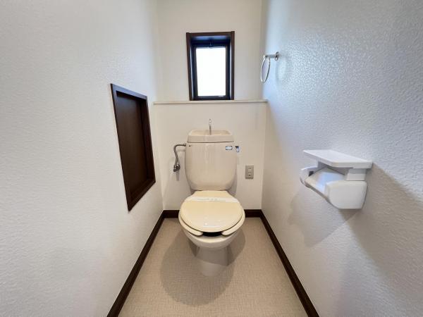 藤沢市打戻 中古戸建 トイレ