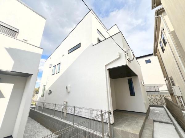 新築戸建 神奈川県鎌倉市手広４丁目 湘南モノレール湘南深沢駅 5,480万円