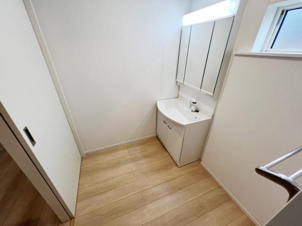 足柄上郡山北町向原 戸建 脱衣所