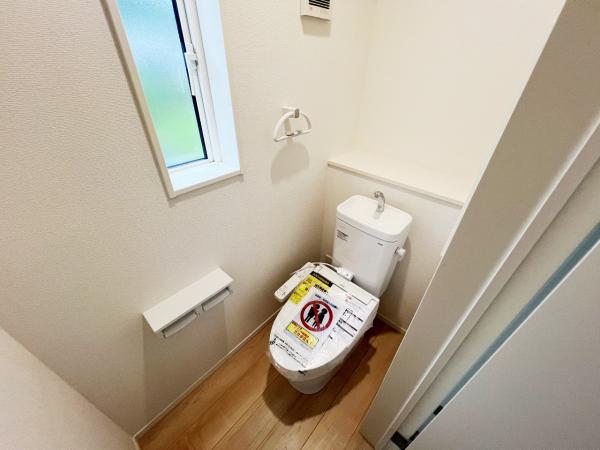 足柄上郡山北町向原 戸建 トイレ