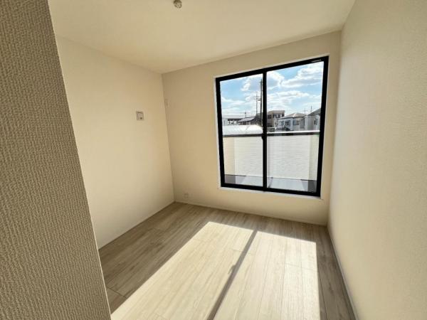 春日部市米島 24－1期 子供部屋